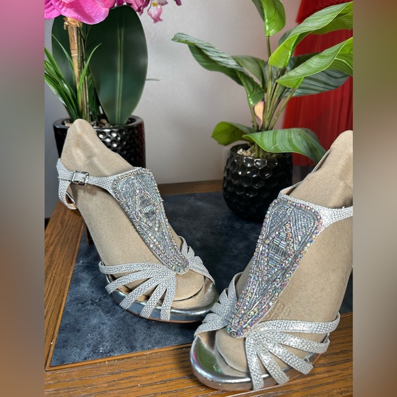 Antonio Melani silver diamond leather high heels size 10 - Picture 13 of 17